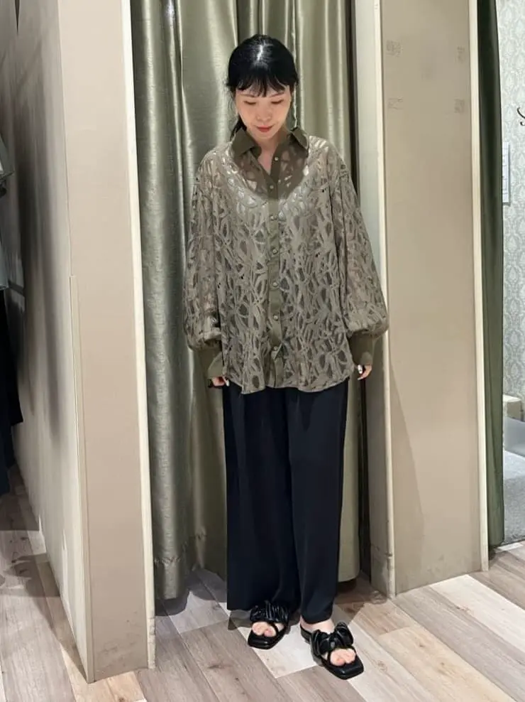 ❤︎フランス❤︎ソレイユ スクレ♡ ディープグリーン&ブラックレースのセット ELENCARE DUE 総レースブラウス/Green Parks（グリーン パークス）の