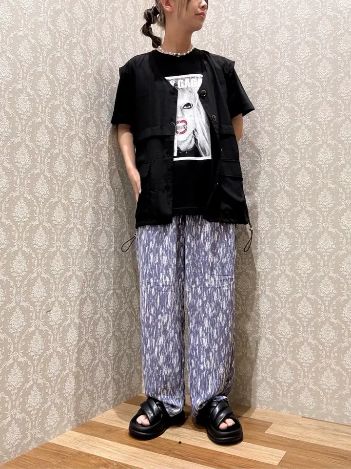 □LADY GAGA-A TEE/Green Parks（グリーン パークス）のTシャツ