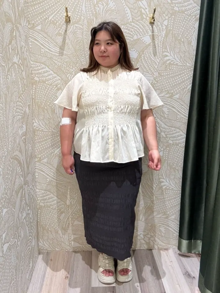 アイボリー シャーリングタイトスカート サイズ36 アイボリー シャーリングタイトスカート サイズ36