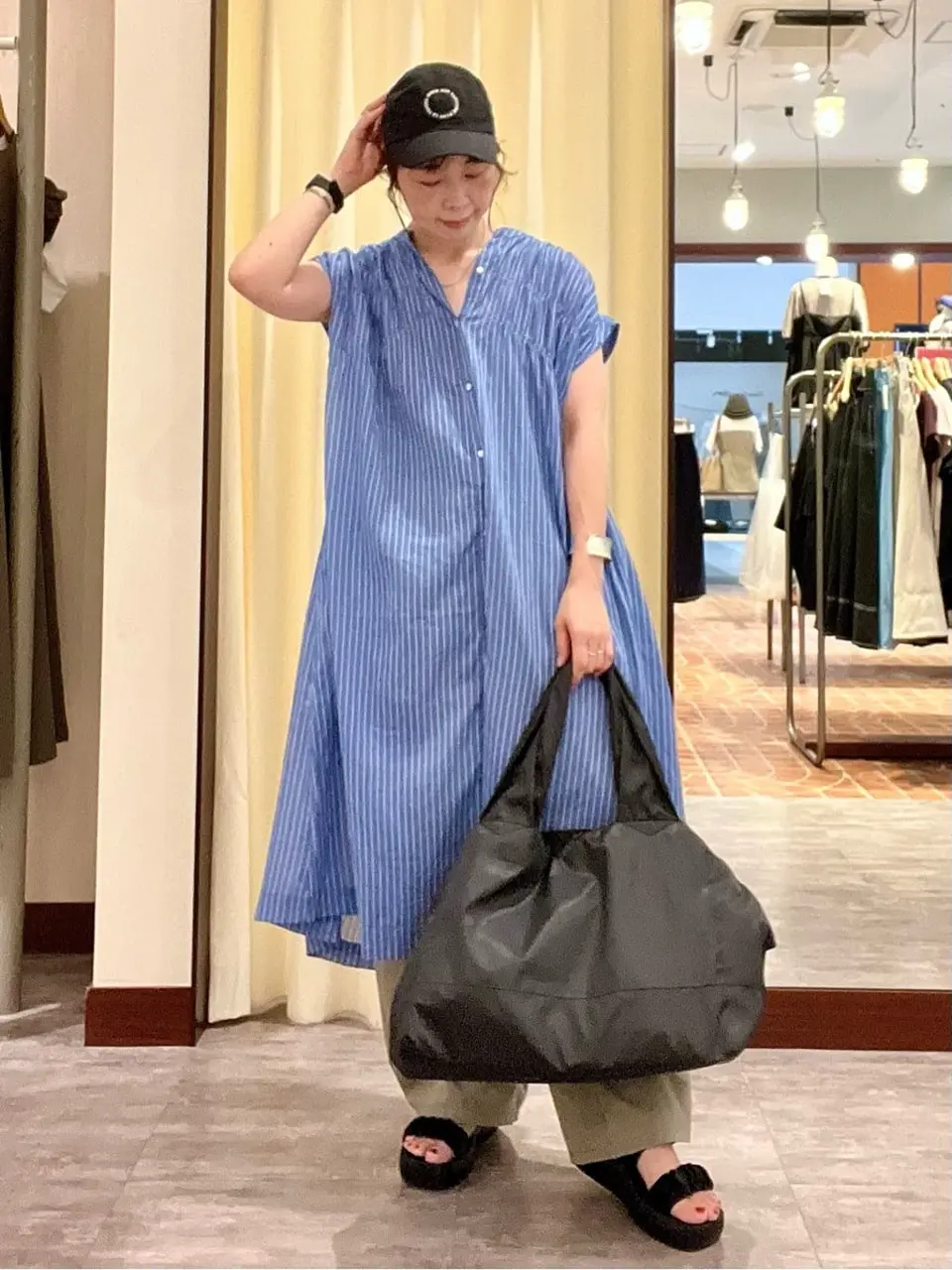 QUON シャイニービッグボストンショルダー/Green Parks（グリーン