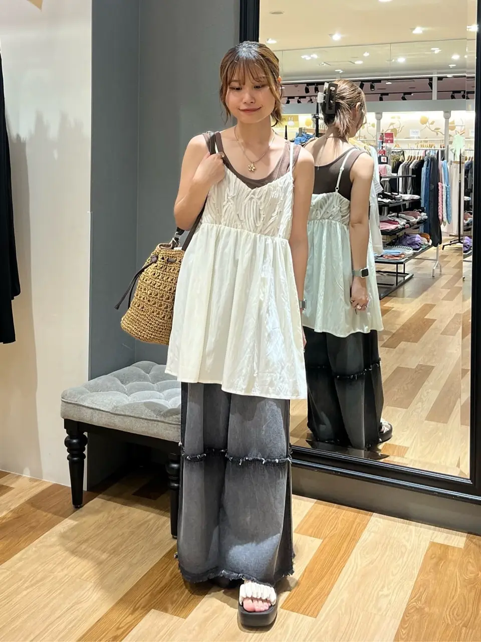 こっぱ 様 2点おまとめ。黒地にリーフサークル(^^)五福のかんたん美容衿♡ テープ刺繍ビスチェ/Green Parks（グリーン パークス）のタンクトップ