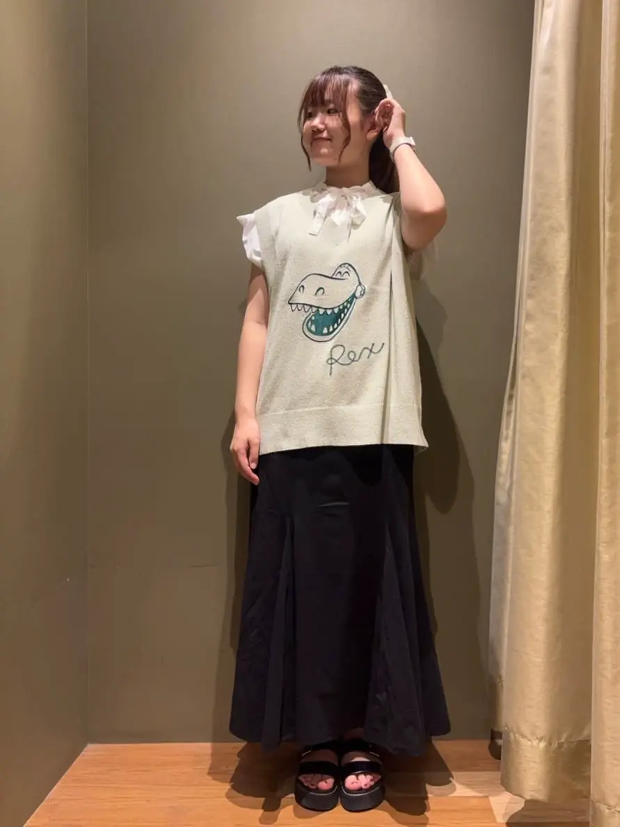 TOY STORY / 刺繍Vネックニットベスト/Green Parks（グリーン パークス