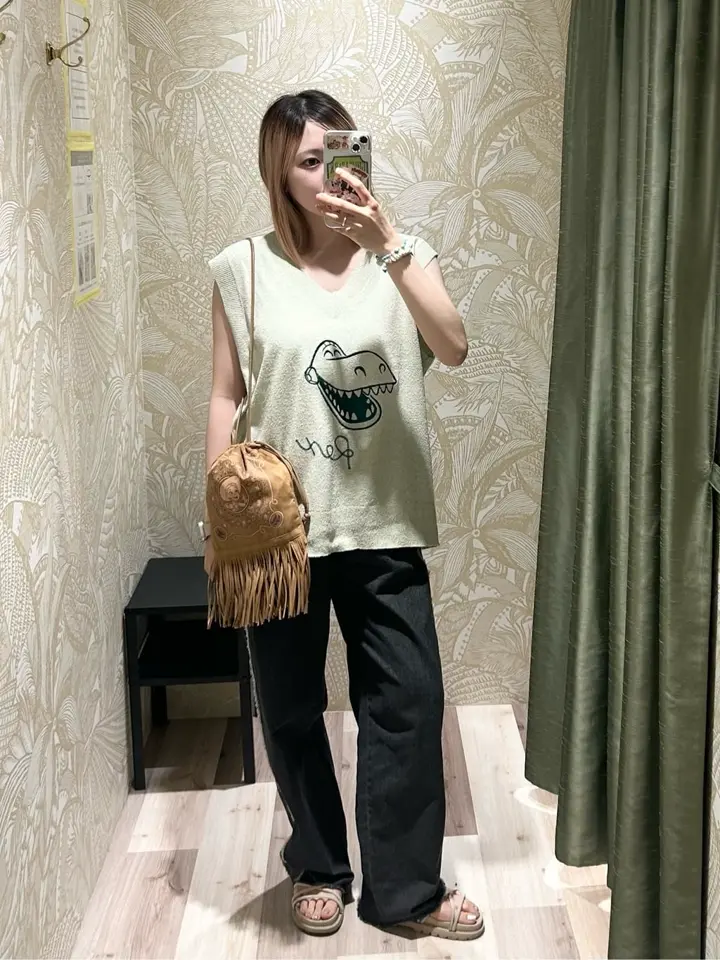 TOY STORY / 刺繍Vネックニットベスト/Green Parks（グリーン パークス