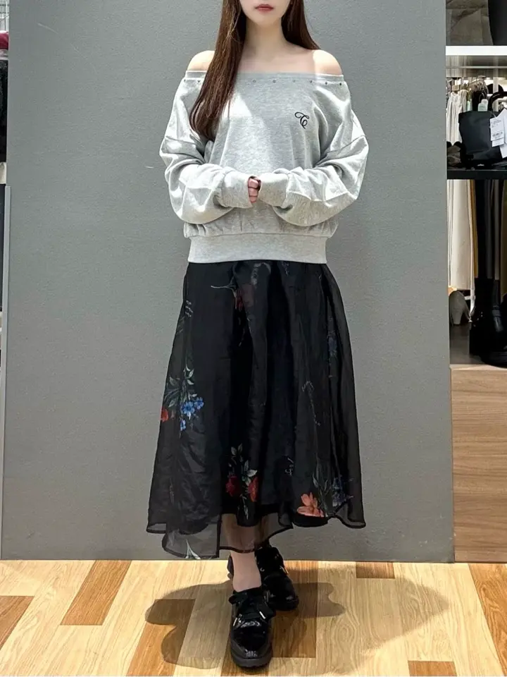 101匹わんちゃん/クルエラオフショルスウェット/Green Parks（グリーン