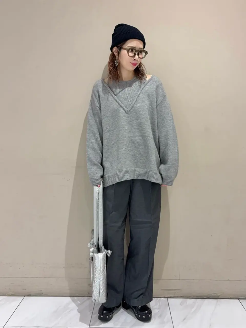 フェイクレイヤードVネックニットプルオーバー/Green Parks（グリーン