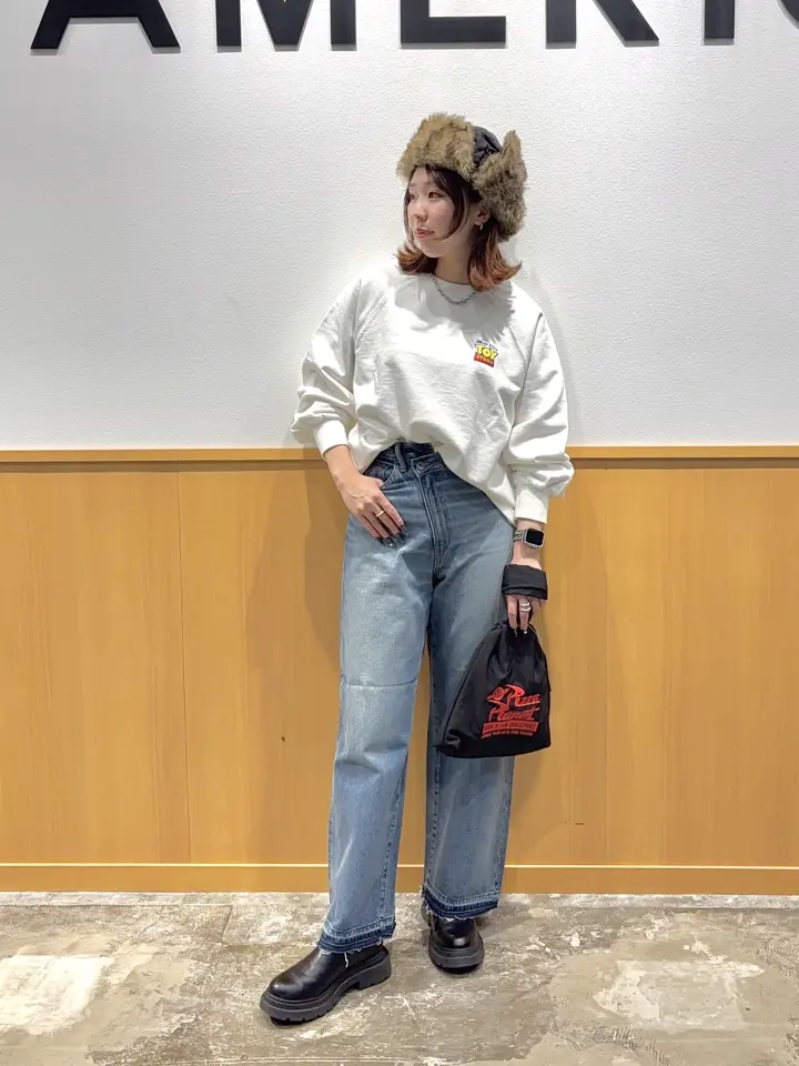 TOY STORY プルオーバーニット バニラホワイト PLAZA限定 TOY STORY (トイ・ストーリー)/プルオーバーニット サックス(サックス