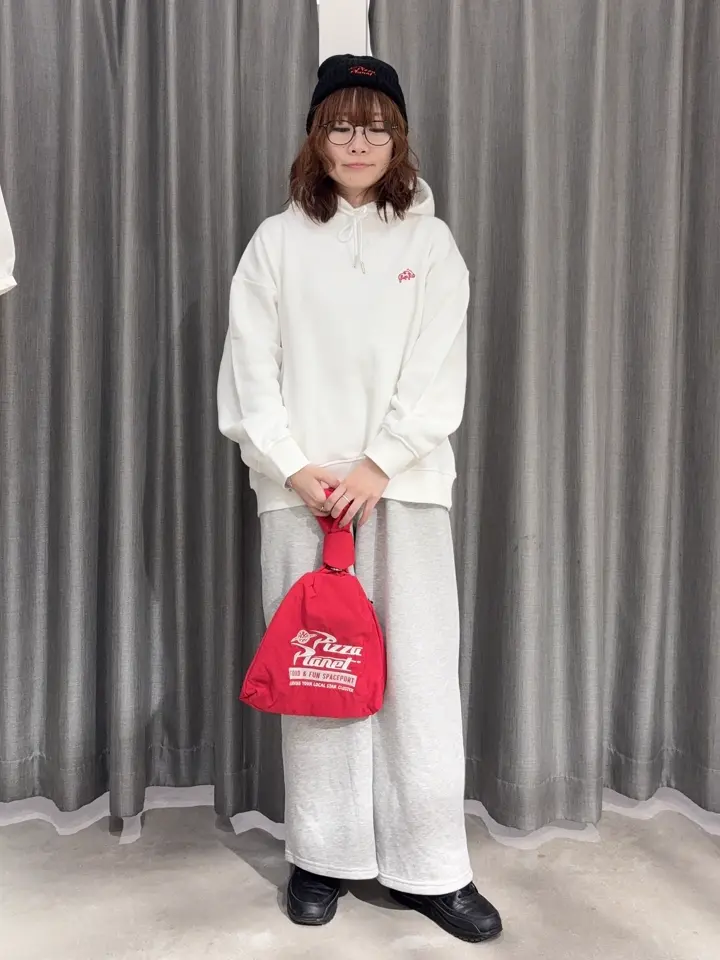 新年大セール⭐︎MONCLER アイボリー ニット帽 新品タグ付き PIZZA PLANET】ニットCAP/Disney collection by AMERICAN HOLIC