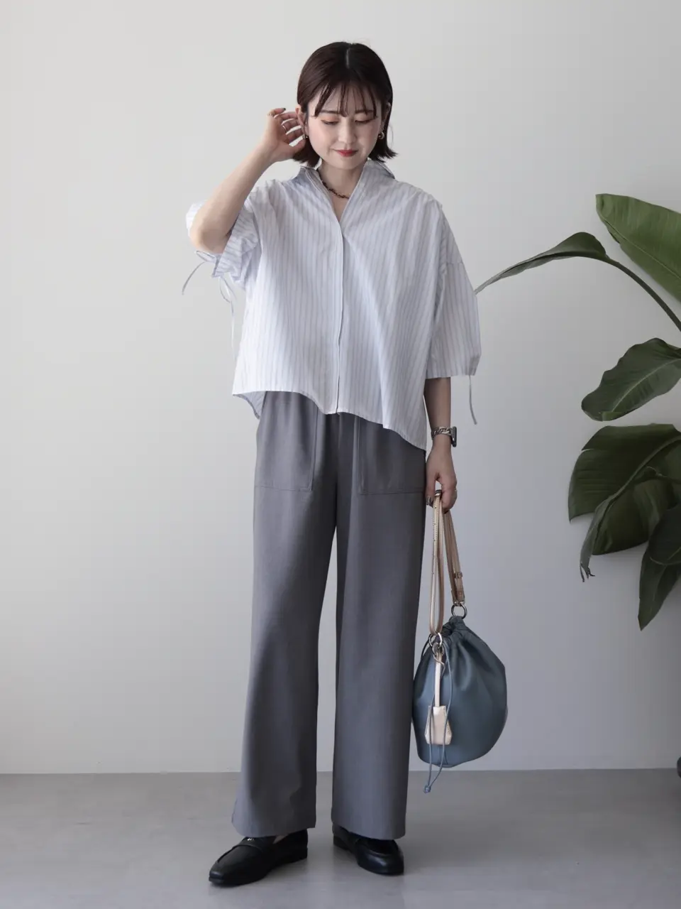 WEB限定】【接触冷感・UVカット】ギャザーリボンスリーブ半袖シャツ