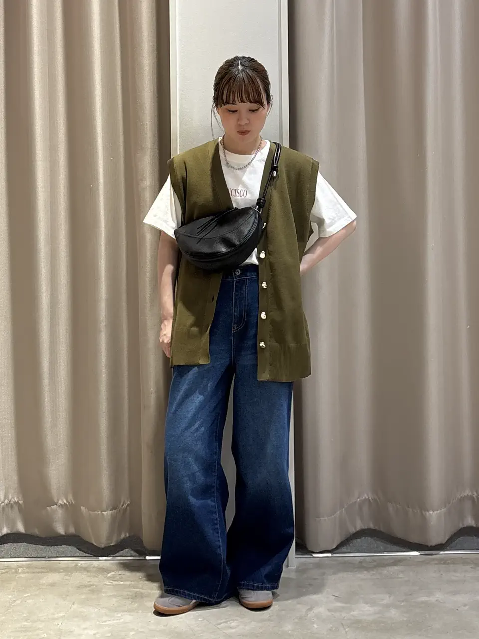 金ボタンニットジレ/AMERICAN HOLIC（アメリカンホリック）のベスト
