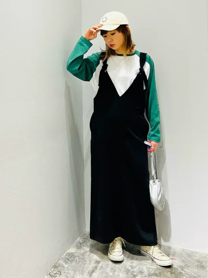 両VネックIラインワンピース/AMERICAN HOLIC（アメリカンホリック）の