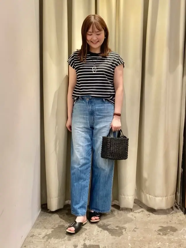 WEB限定】アシンメトリーデニムワイドパンツ【小柄女性向け WEB限定】アシンメトリーデニムワイドパンツ【小柄女性向け