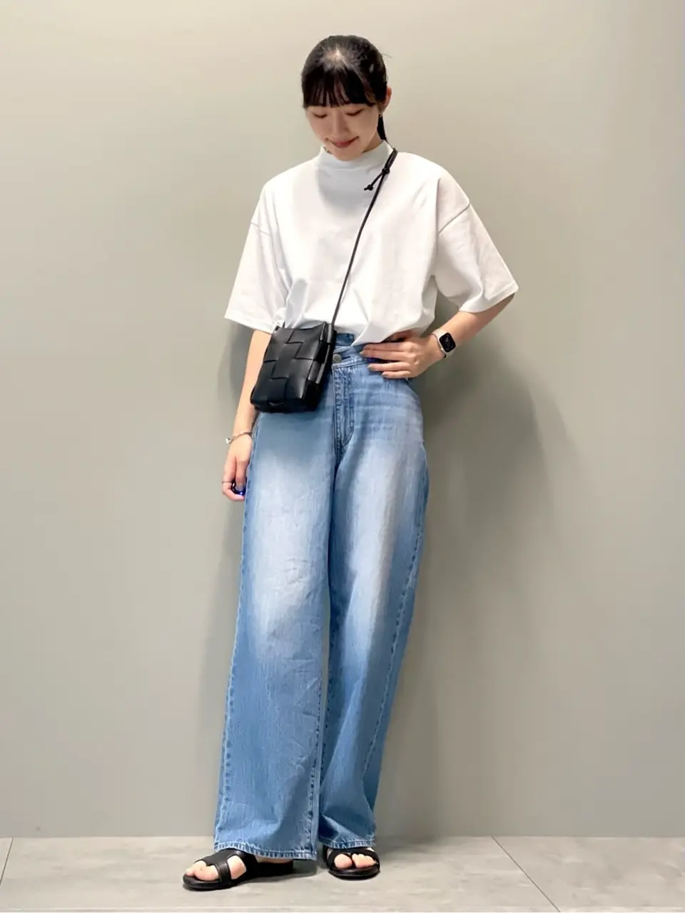 WEB限定】アシンメトリーデニムワイドパンツ【小柄女性向け WEB限定】アシンメトリーデニムワイドパンツ【小柄女性向け