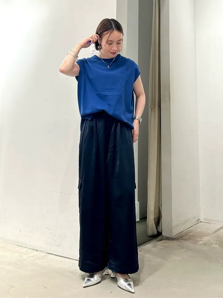 Akiranakaブルーノースリーブセーター NANEA（ナネア）の「メッシュシアーニット ノースリーブ（ニット