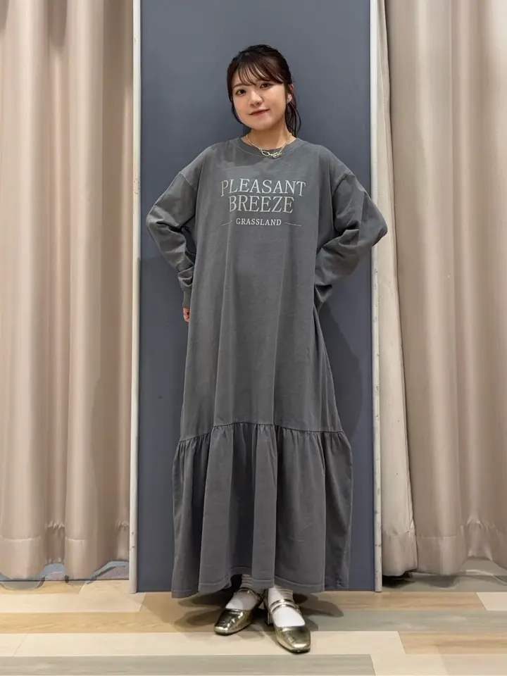 丈違いロゴティアードカットワンピース/AMERICAN HOLIC（アメリカン