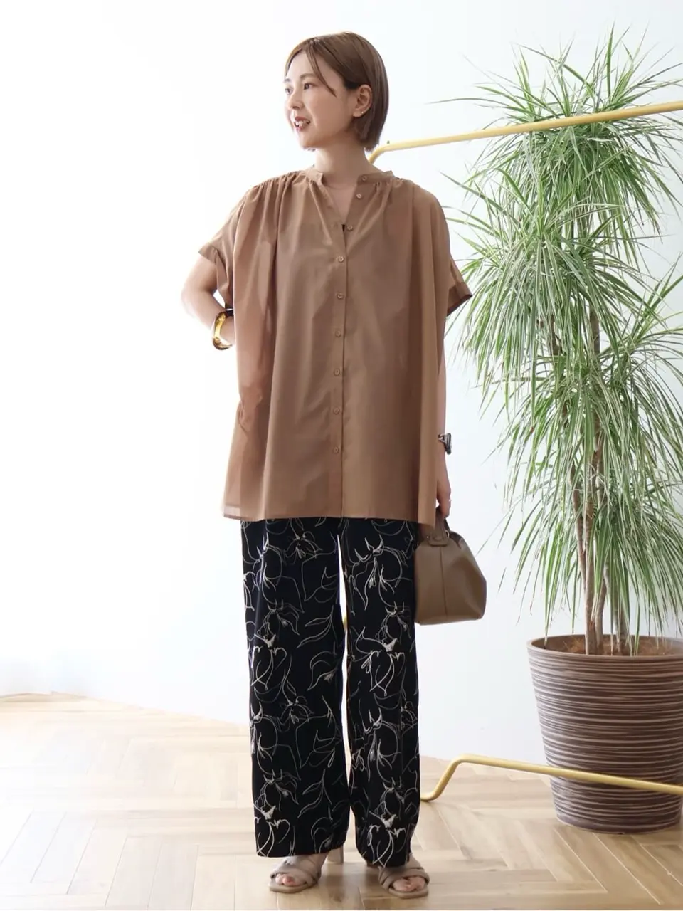【spick&amp;span】2020SS★ エアリーギャザースリーブシャツ シアータイプライターギャザースリーブシャツ spick and span - メルカリ