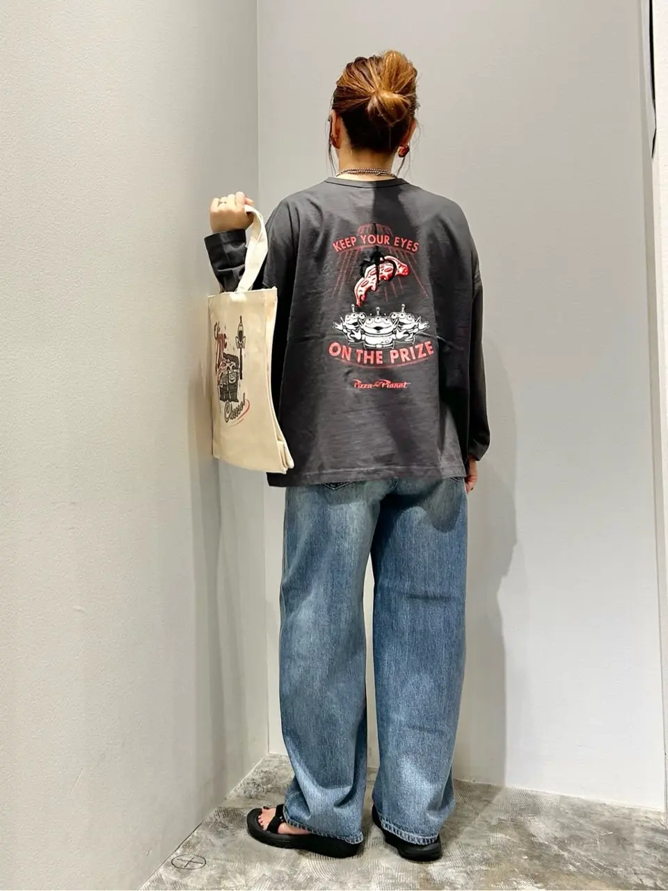 Pizza Planet エイリアン/ロングTシャツ/Disney collection by