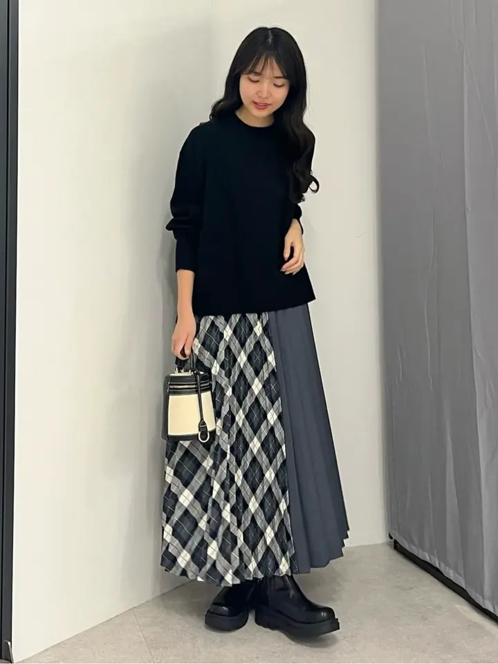 WEB限定】バイパチサイドスリットニットプルオーバー＜静電気軽減