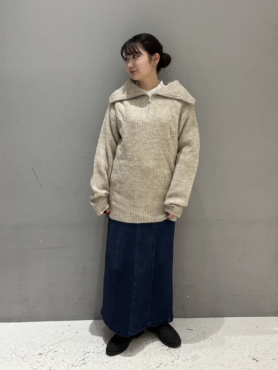 エスカーダ●極美品●ジュエリー柄 コットンニット リブジップブルゾン 手洗い可 エスカーダ○極美品○ジュエリー柄 コットンニット リブジップブルゾン