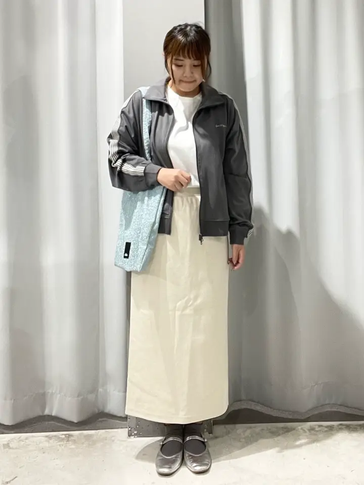 新品タグ付き　ヴァリアント スタンダード アクセコレクション　トートバッグ　ラメ AS KNOW AS plus（アズノゥアズプラス）の「◎クリンクルラメトート