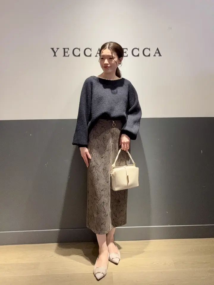 ラインフラワー柄フェイクスエードスカート/YECCA VECCA（イェッカ