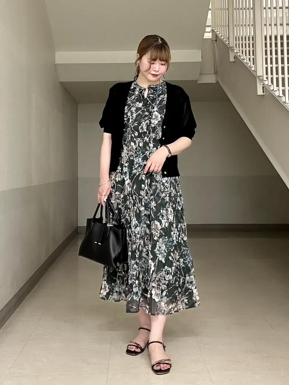 追加生産】フラワー柄シアープリーツワンピース/YECCA VECCA（イェッカ