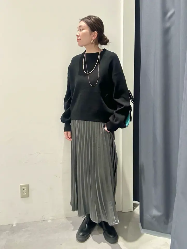 サテンプリーツスカート/YECCA VECCA（イェッカ ヴェッカ）のプリーツ