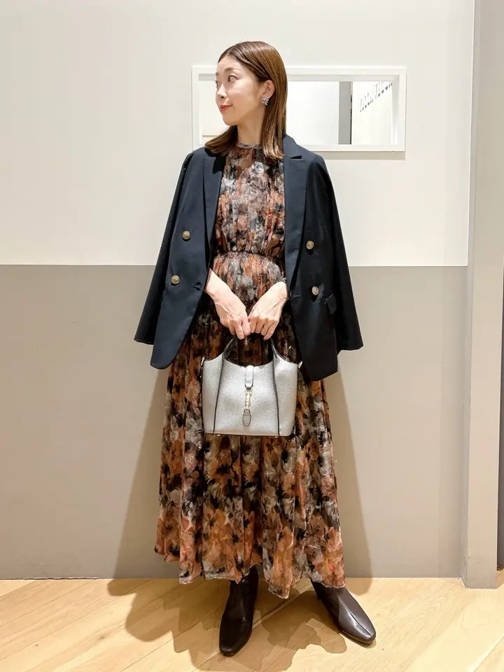 極美品♡ 大きいサイズ6 トッカ フラワー刺繍ワンピース 宝塚コラボ Y 極美品♡ 大きいサイズ6 トッカ フラワー刺繍ワンピース 宝塚コラボ SNOWY