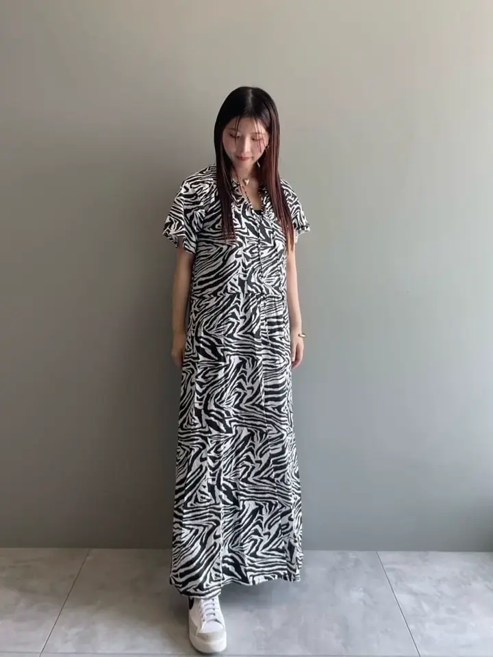 ゼブラ柄ハーフスリーブワンピース/GARAGE OF GOOD CLOTHING（ガレージ