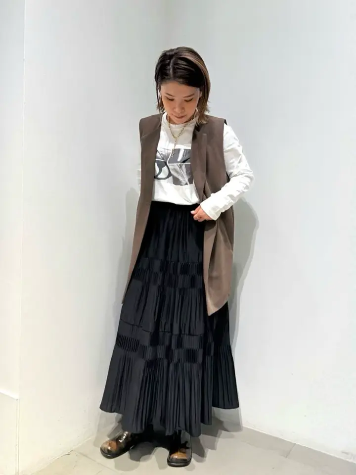 おまとめでお値下げ34000円新品♡スコットクラブ購入ベストジレ表地ウール100 ミディ丈テーラードベスト（ジレ)/GARAGE OF GOOD CLOTHING（ガレージ