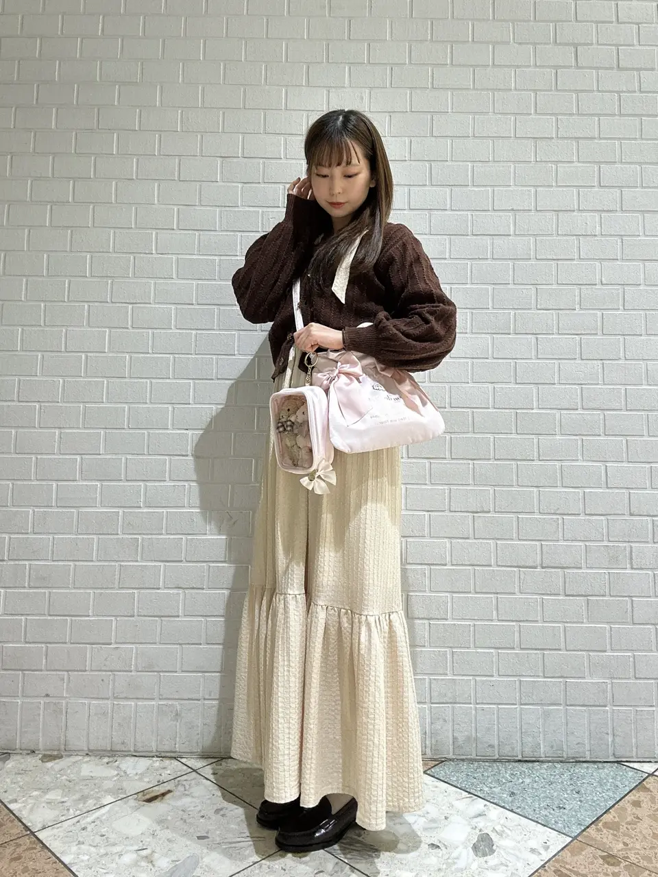 クリーミーうさぎフェイスポーチ/Maison de FLEUR（メゾン ド フルール