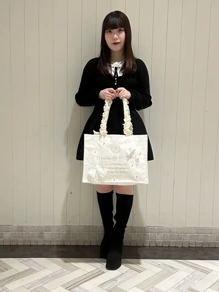 レースリボンフリルハンドルスクエアトートMバッグ/Maison de FLEUR