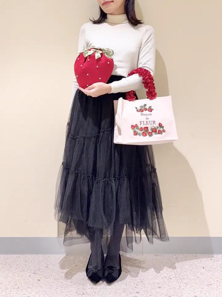 いちご巾着/Maison de FLEUR（メゾン ド フルール）のポーチ