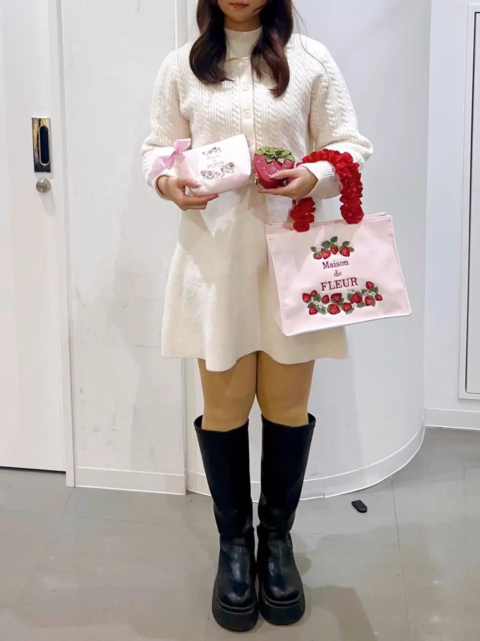 いちごコインケース/Maison de FLEUR（メゾン ド フルール）のポーチ