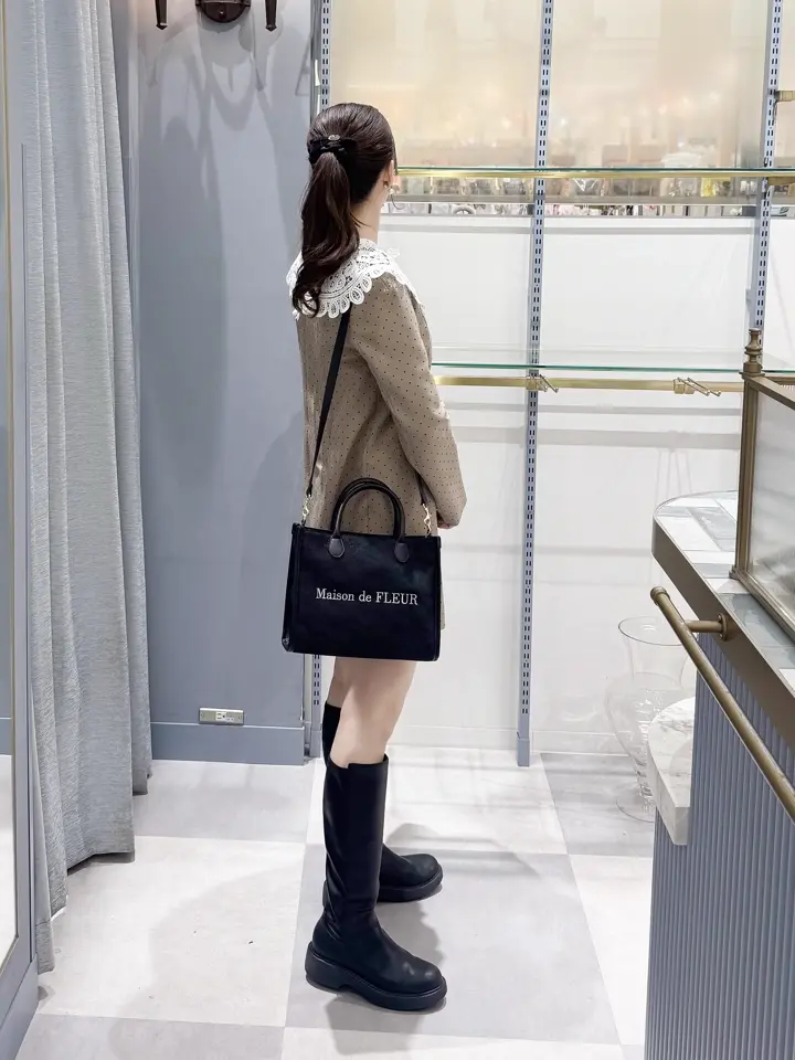 【新品未使用】maison de Dolce. lily tops ブラック レスポートサック LeSportsac TWO HANDLE ZIP TOTE （ブラックシャイン