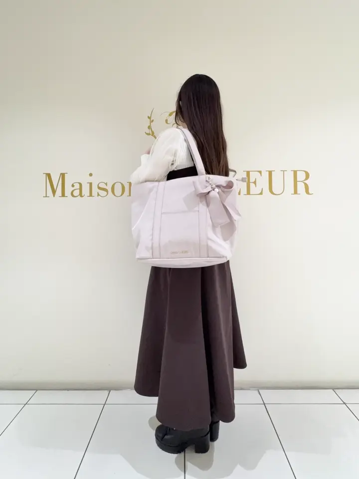 リボンチャーム付きマルチポケットトートバッグ/Maison de FLEUR