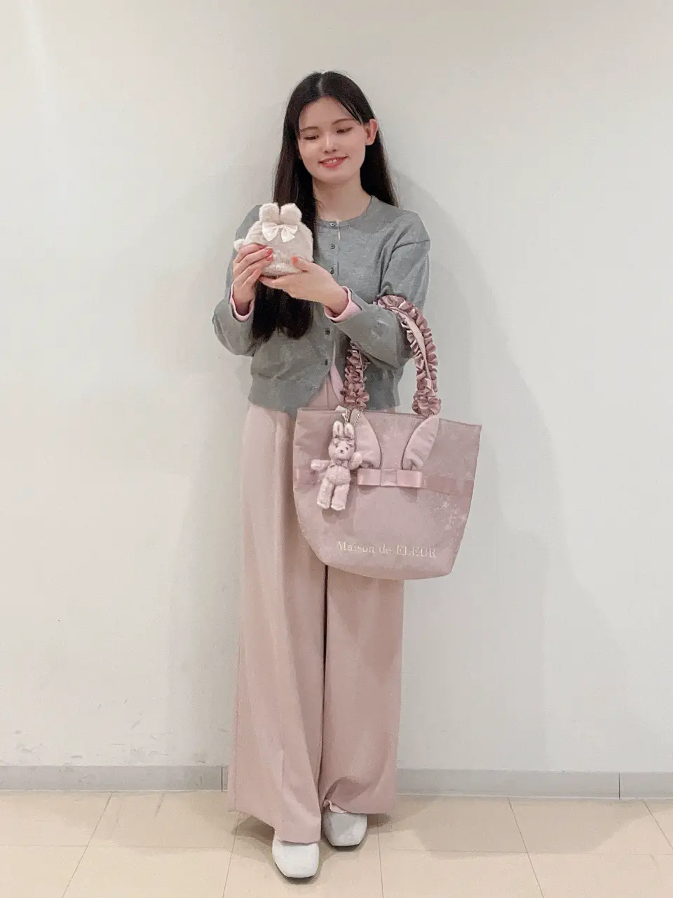 ラビットフェイクファーポーチ/Maison de FLEUR（メゾン ド フルール