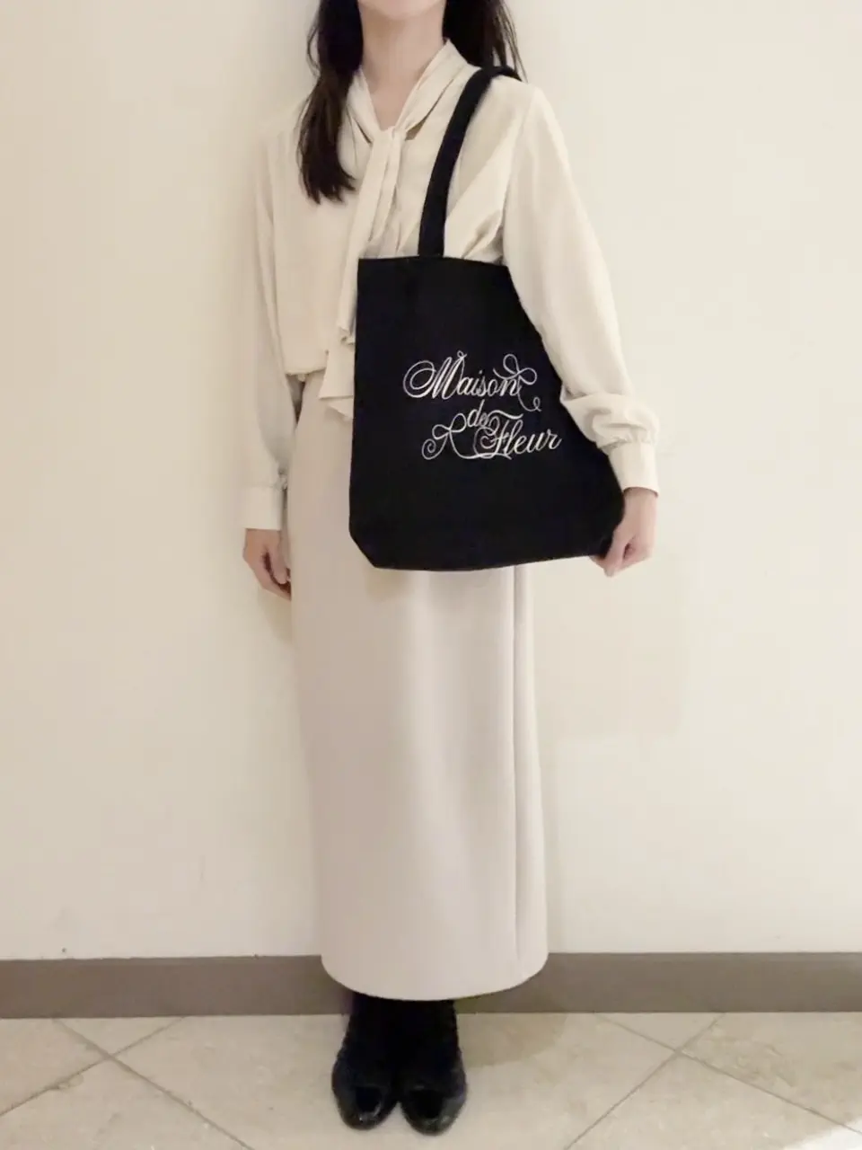 A4対応】ブランドロゴ刺繍スクエアトートバッグ/Maison de FLEUR