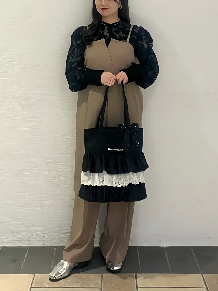 A4対応】サテンフロントフリルスクエアトートバッグ/Maison de FLEUR