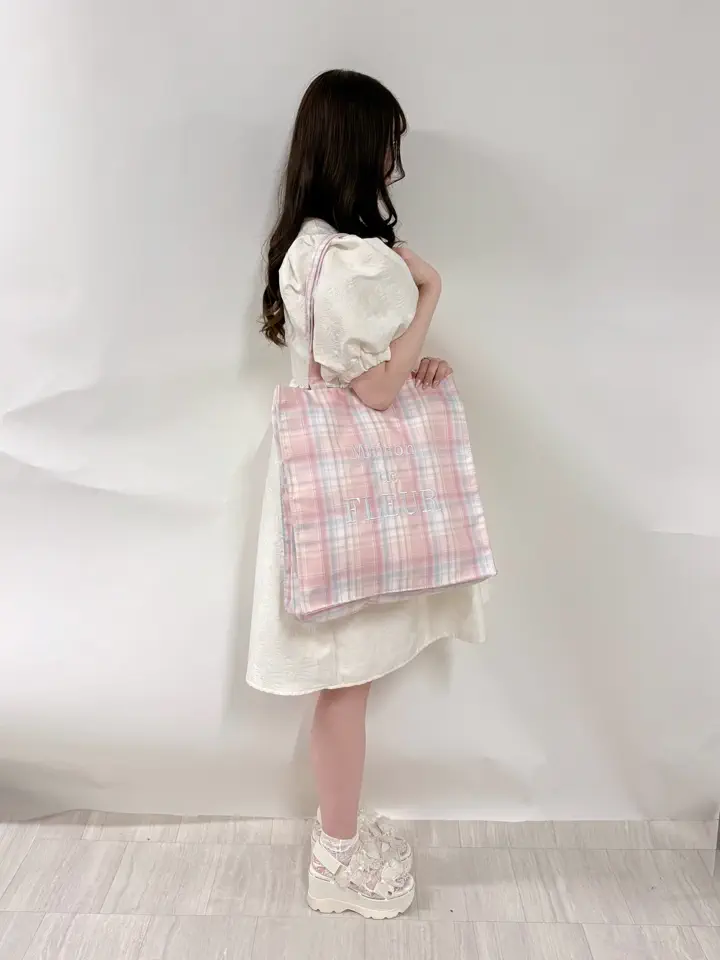 A4対応】ブランドロゴ刺繍チェックスクエアトート/Maison de FLEUR