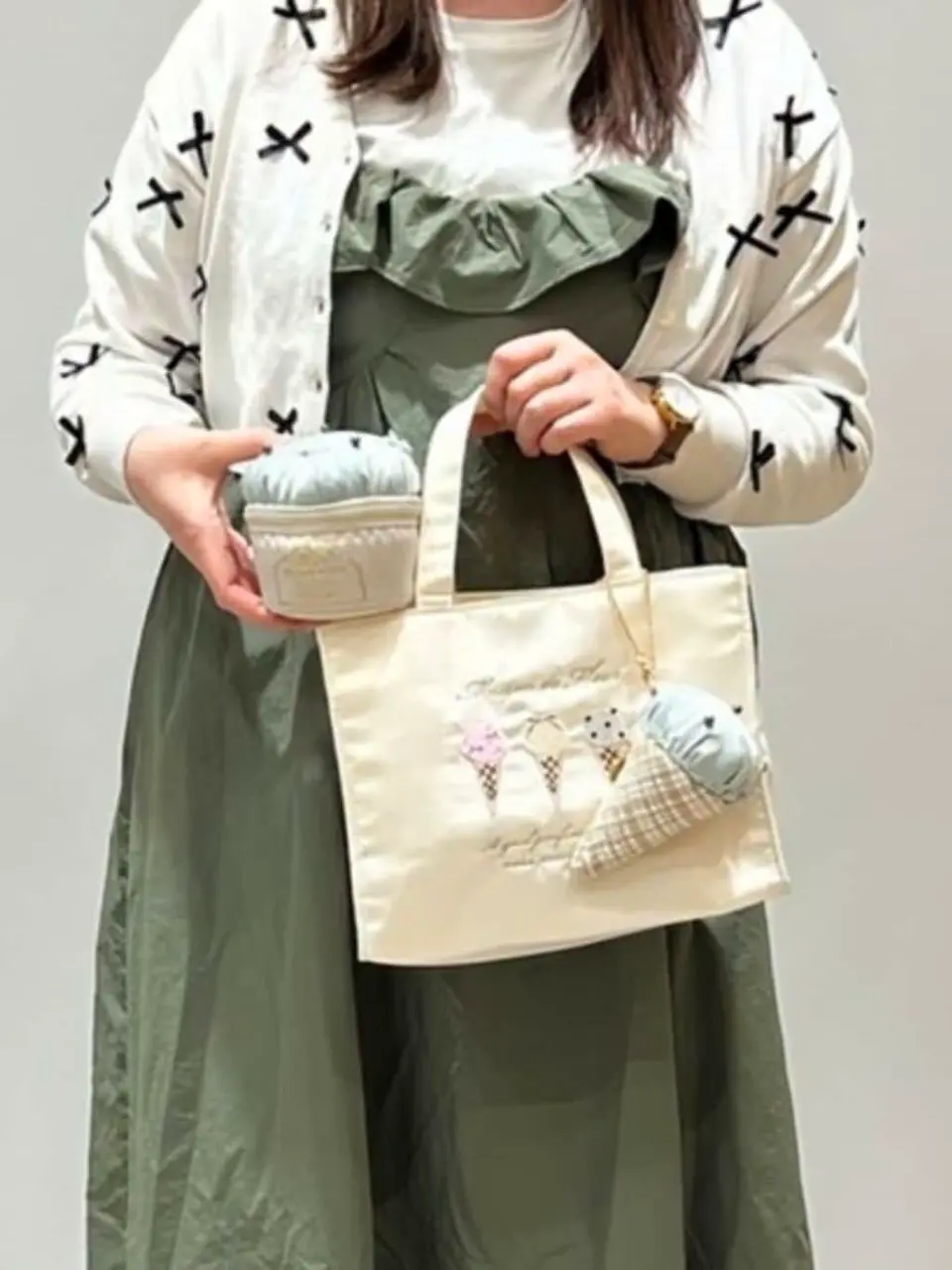 プチフルール　ポーチ　ショッパー アイスカップポーチ/Maison de FLEUR（メゾン ド フルール）のポーチ