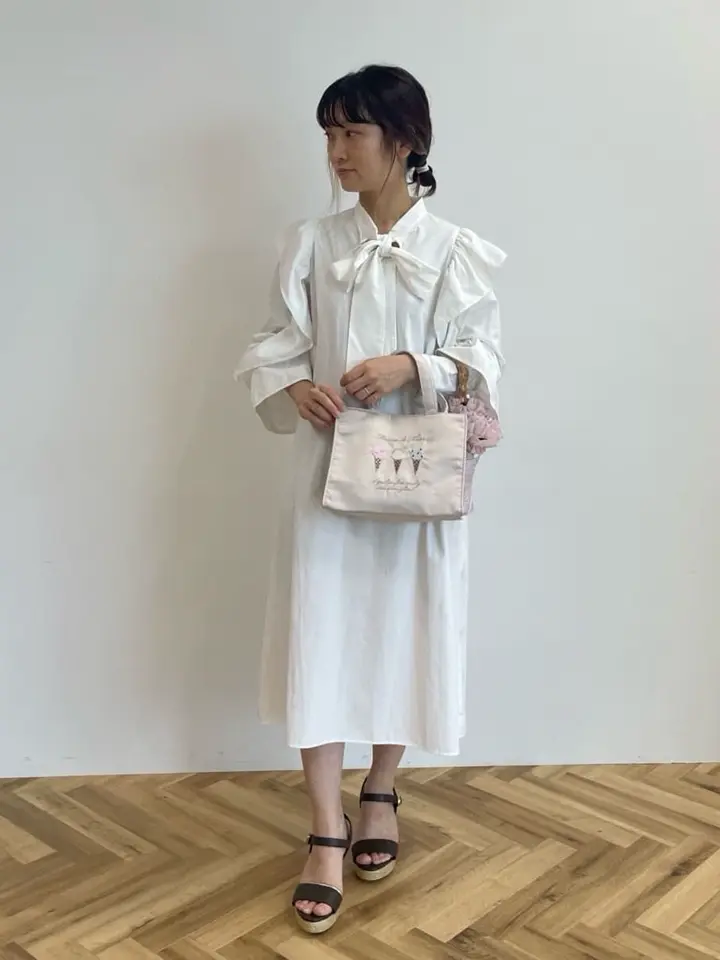 ラッフルボウタイワンピース/Maison de FLEUR Petite Robe（メゾンド