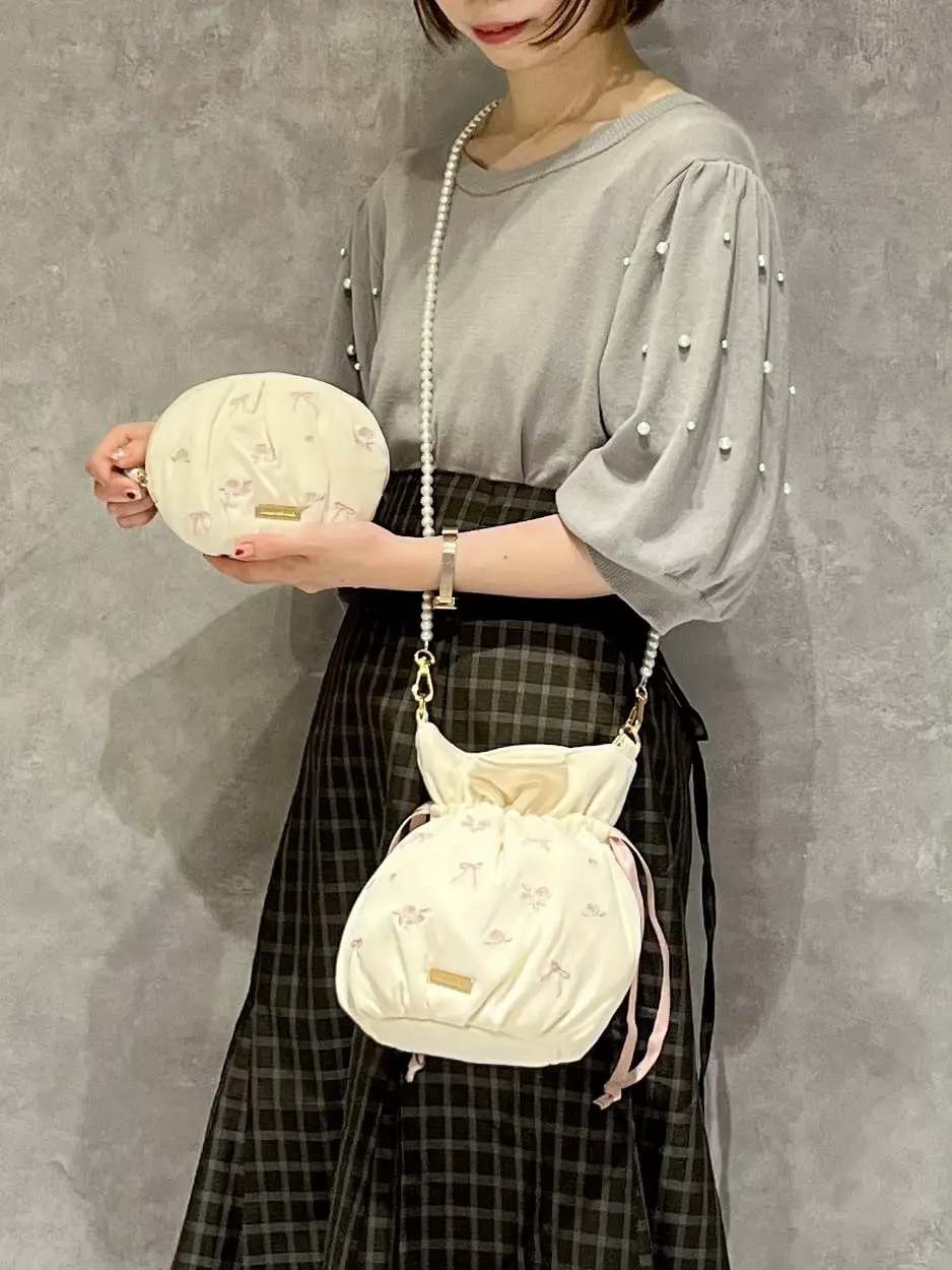 ローズリボン刺繍巾着ショルダーバッグ/Maison de FLEUR（メゾン ド