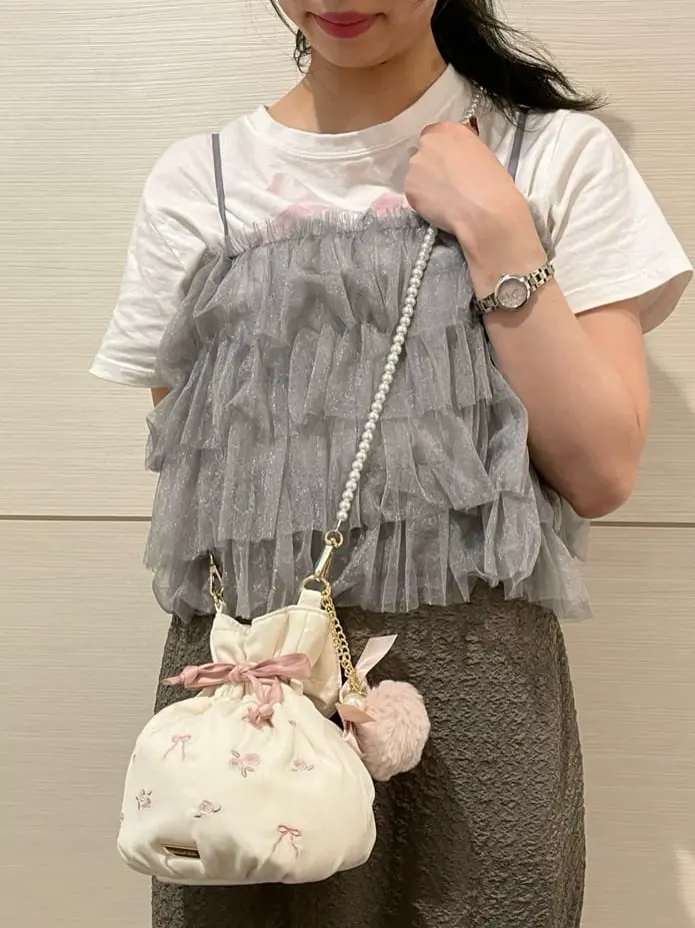 ローズリボン刺繍巾着ショルダーバッグ/Maison de FLEUR（メゾン ド