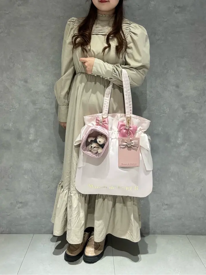 EC限定クリアポーチS/Maison de FLEUR（メゾン ド フルール）のポーチ