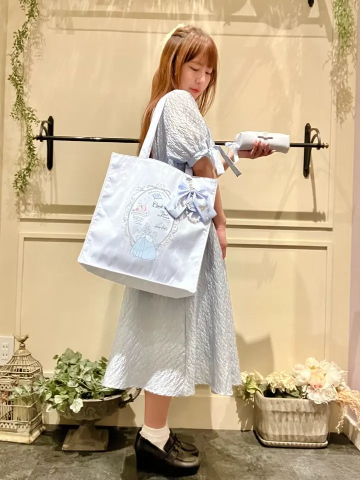 フルール 木本泉　2wayティアードジレコート　美品　パール　学校行事　お受験 Cinderella/ロングポーチ/Maison de FLEUR（メゾン ド フルール）の