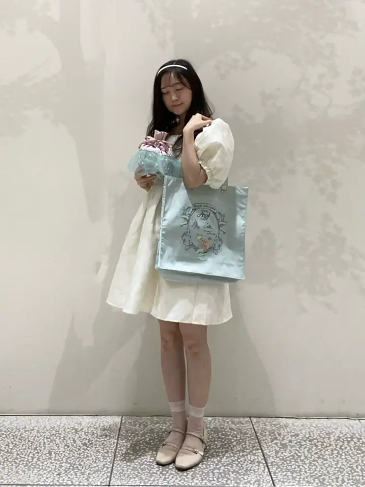 Ariel/巾着ポーチ/Maison de FLEUR（メゾン ド フルール）のポーチ