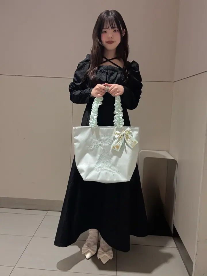 メゾン ド フルール（Maison de FLEUR）/Ariel／フリルハンドルトート Ariel/フリルハンドルトート/Maison de FLEUR（メゾン ド フルール）の