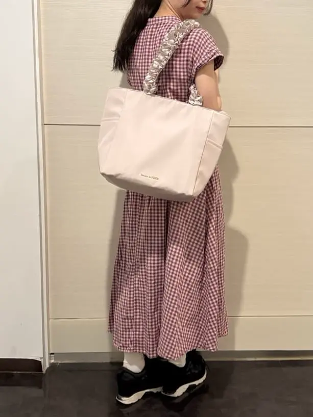 撥水加工フリルハンドルバッグ/Maison de FLEUR（メゾン ド フルール