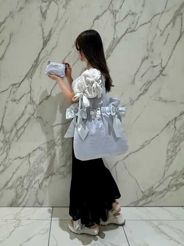 サテンリボンティッシュケース/Maison de FLEUR（メゾン ド フルール