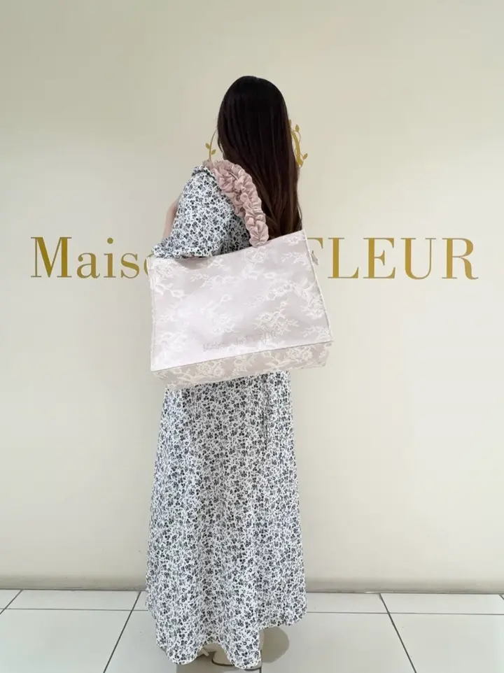 レースフリルハンドルスクエアトートMバッグ/Maison de FLEUR（メゾン